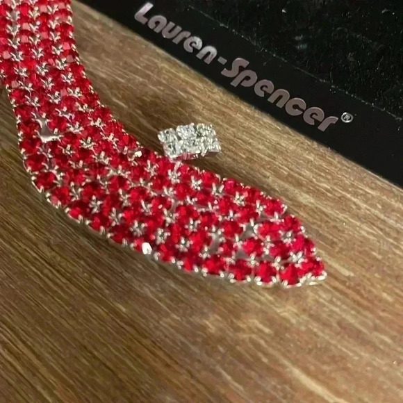 Lauren-Spencer Red Shoe Crystal Brooch NEW - Picture 10 of 11